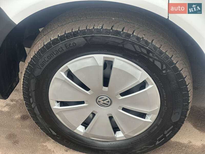 Грузовой фургон Volkswagen Transporter 2023 в Киеве