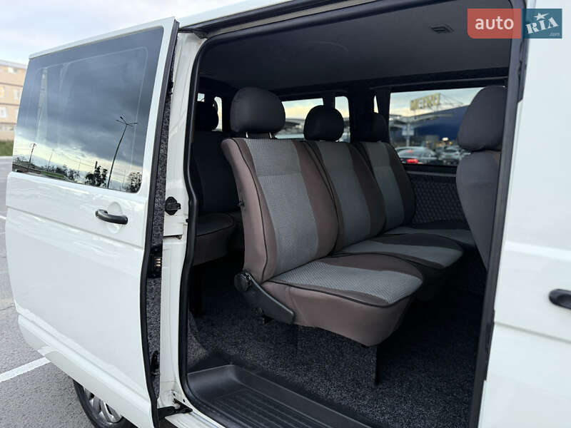 Минивэн Volkswagen Transporter 2004 в Виннице