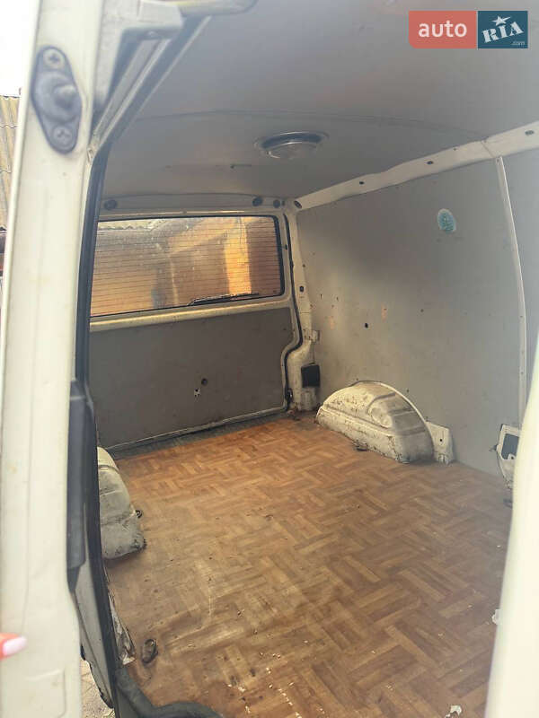 Микроавтобус грузовой (до 3,5т) Volkswagen Transporter 1997 в Городище