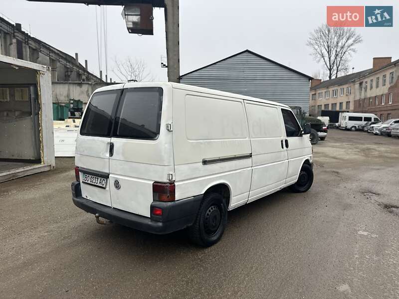 Вантажний фургон Volkswagen Transporter 2000 в Тернополі