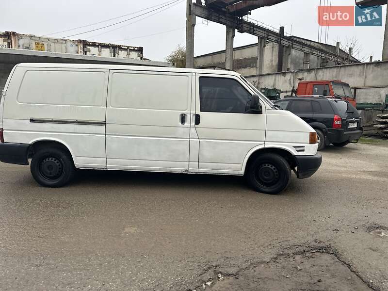 Вантажний фургон Volkswagen Transporter 2000 в Тернополі