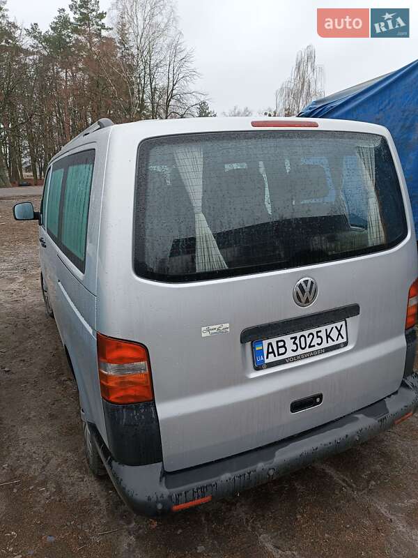 Минивэн Volkswagen Transporter 2008 в Чутове