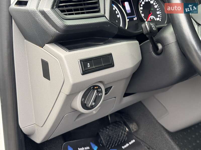 Грузовой фургон Volkswagen Transporter 2020 в Ровно
