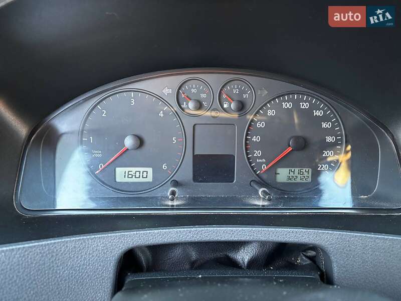 Минивэн Volkswagen Transporter 2004 в Тараще