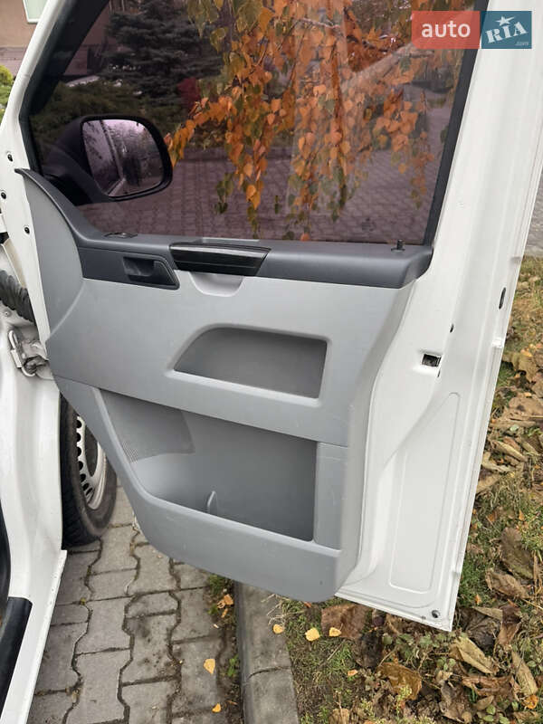 Минивэн Volkswagen Transporter 2010 в Броварах фото 16 Минивэн Volkswagen Transporter 2010 в Броварах