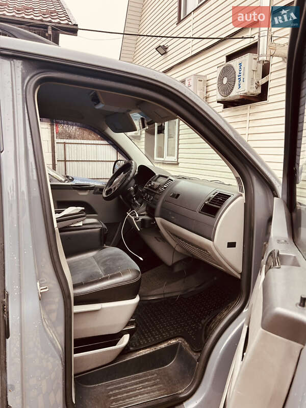 Минивэн Volkswagen Transporter 2010 в Клавдиевом-Тарасове