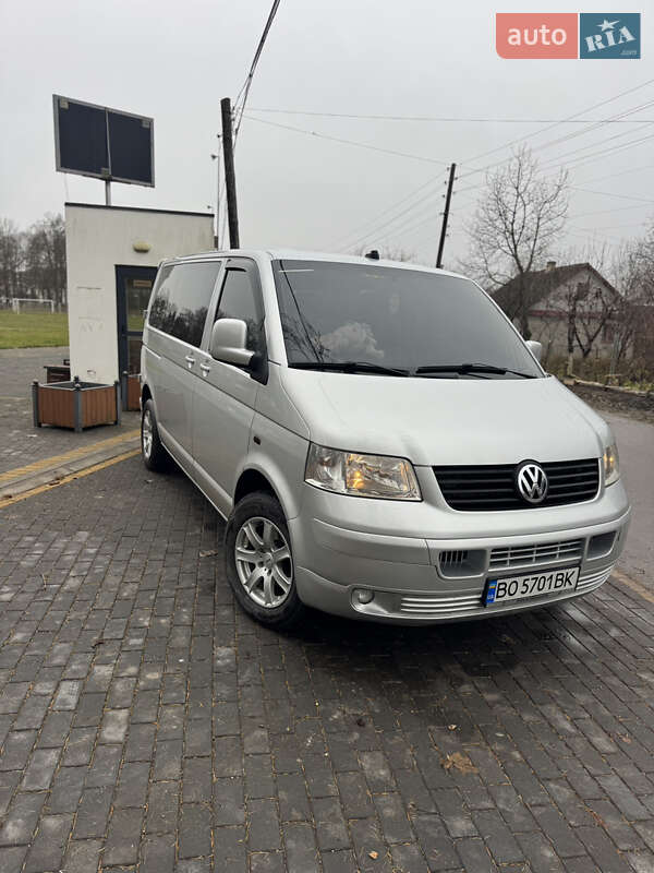 Минивэн Volkswagen Transporter 2006 в Вишневце