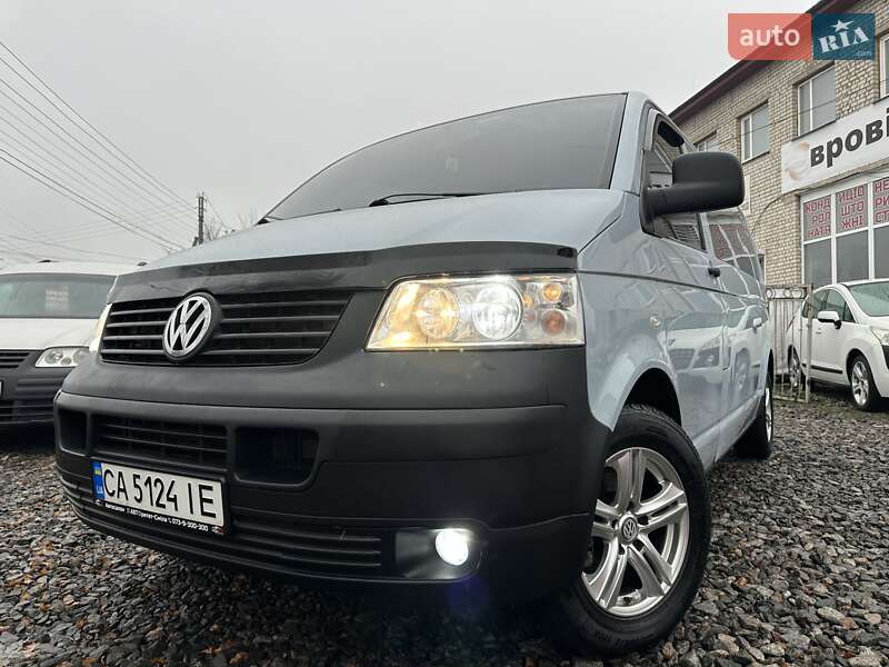 Минивэн Volkswagen Transporter 2005 в Смеле