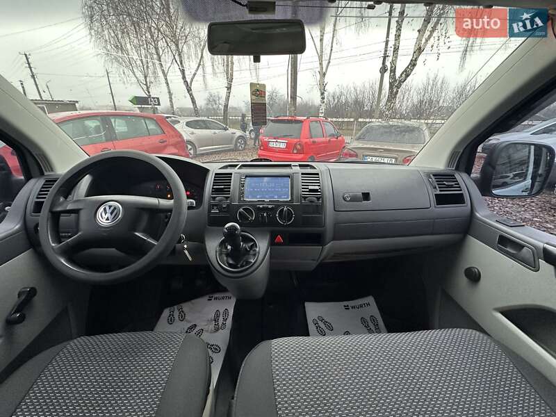 Минивэн Volkswagen Transporter 2005 в Смеле