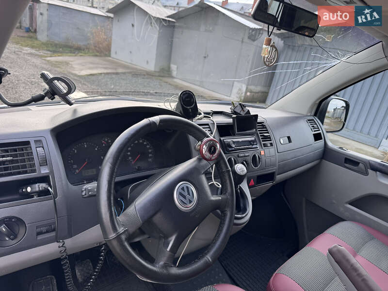 Минивэн Volkswagen Transporter 2006 в Дрогобыче