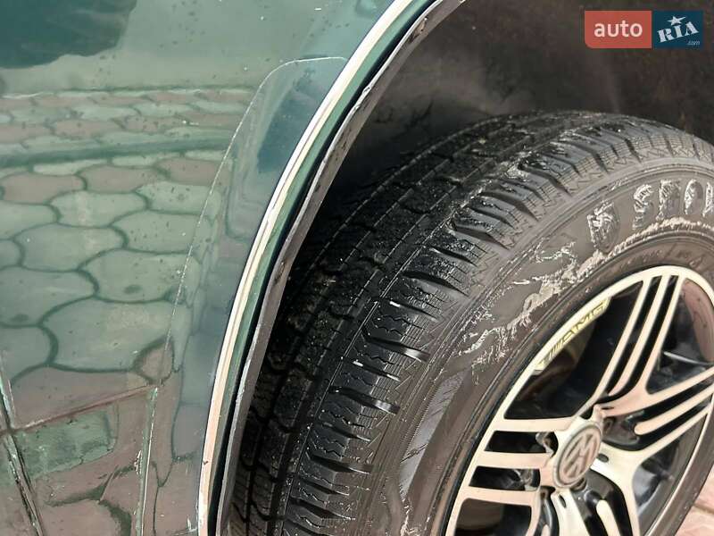 Грузовой фургон Volkswagen Transporter 2002 в Надворной