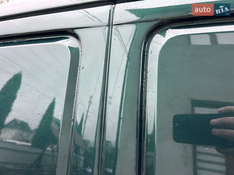 Грузовой фургон Volkswagen Transporter 2002 в Надворной