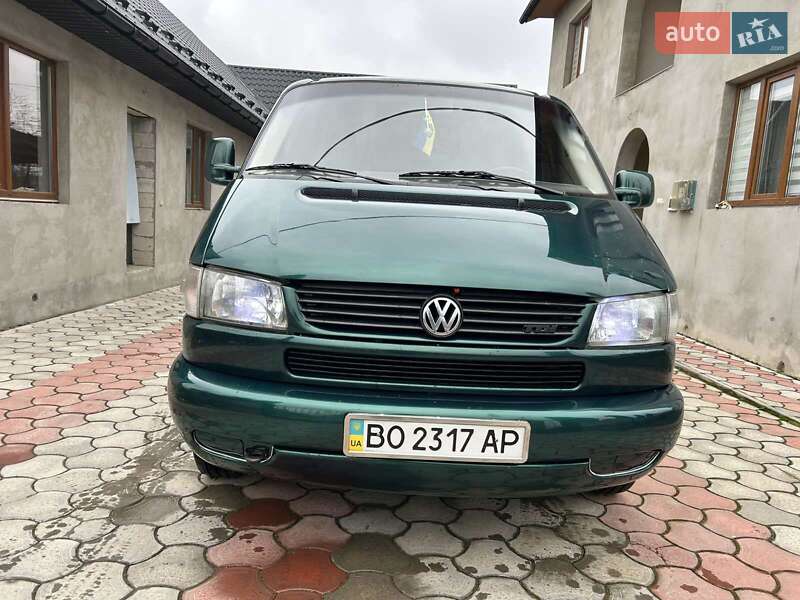 Грузовой фургон Volkswagen Transporter 2002 в Надворной