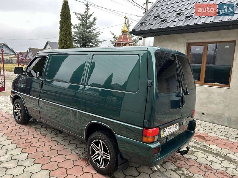 Грузовой фургон Volkswagen Transporter 2002 в Надворной
