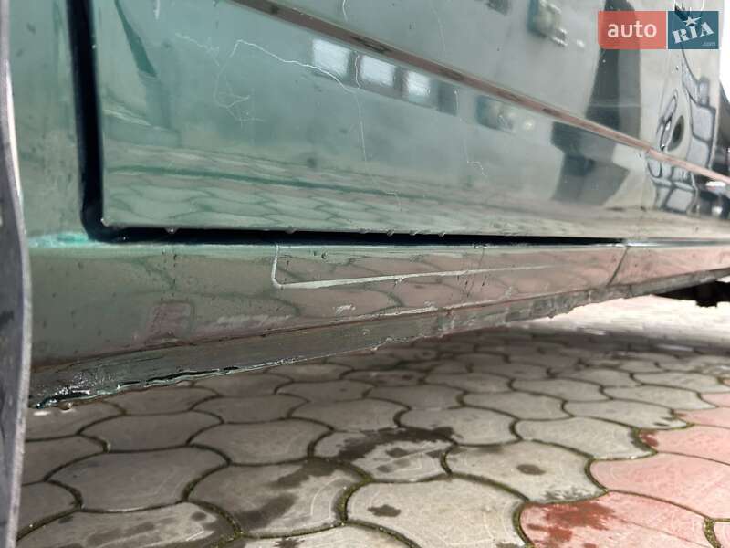 Грузовой фургон Volkswagen Transporter 2002 в Надворной