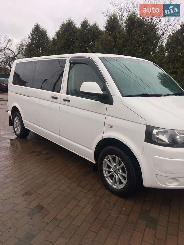 Минивэн Volkswagen Transporter 2015 в Черновцах
