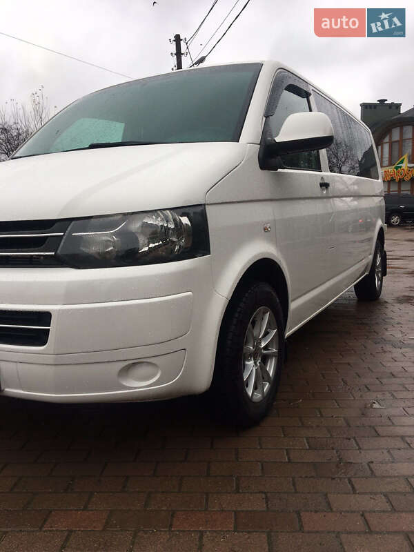 Минивэн Volkswagen Transporter 2015 в Черновцах