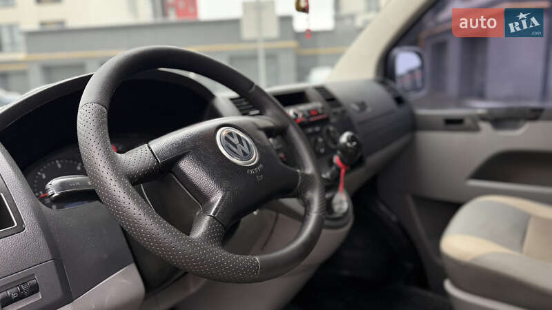 Минивэн Volkswagen Transporter 2005 в Ивано-Франковске