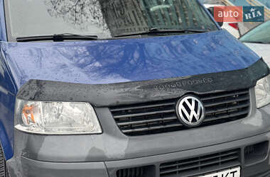 Вантажопасажирський фургон Volkswagen Transporter 2005 в Новосілках