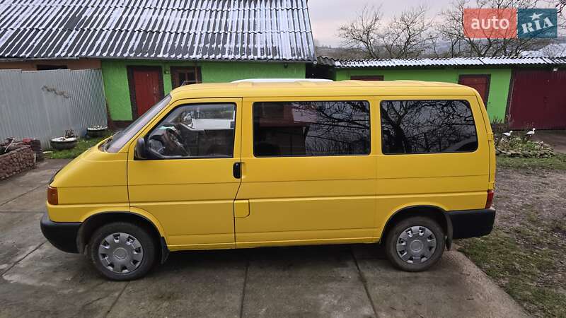 Минивэн Volkswagen Transporter 2000 в Монастыриске