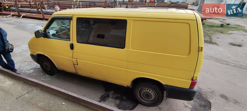 Минивэн Volkswagen Transporter 2000 в Киеве