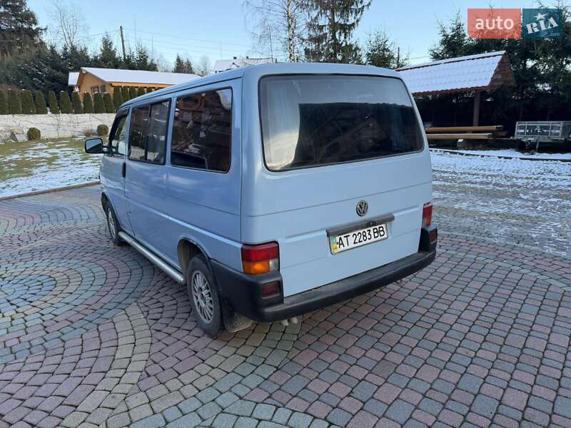 Минивэн Volkswagen Transporter 2001 в Яремче