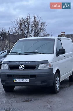Грузовой фургон Volkswagen Transporter 2005 в Виннице