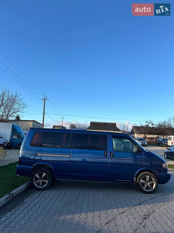 Минивэн Volkswagen Transporter 2001 в Шумске