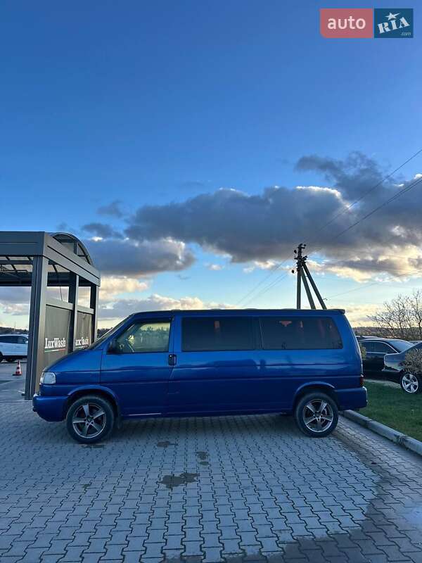 Минивэн Volkswagen Transporter 2001 в Шумске