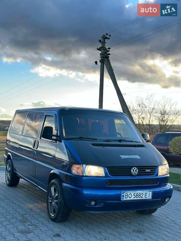 Минивэн Volkswagen Transporter 2001 в Шумске