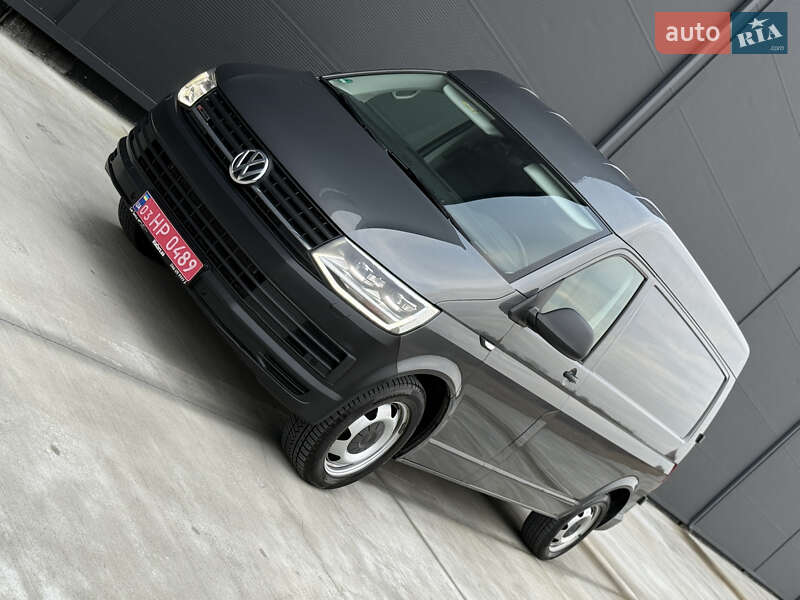 Вантажний фургон Volkswagen Transporter 2018 в Броварах