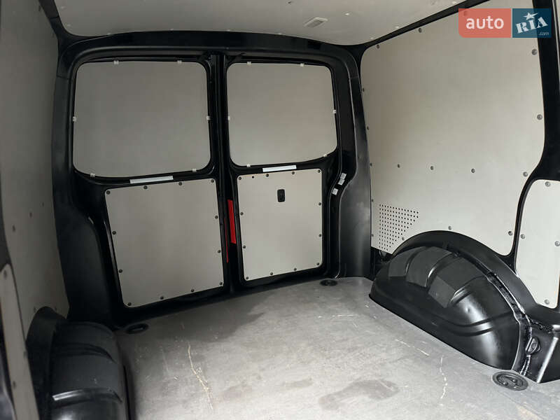 Вантажний фургон Volkswagen Transporter 2020 в Києві