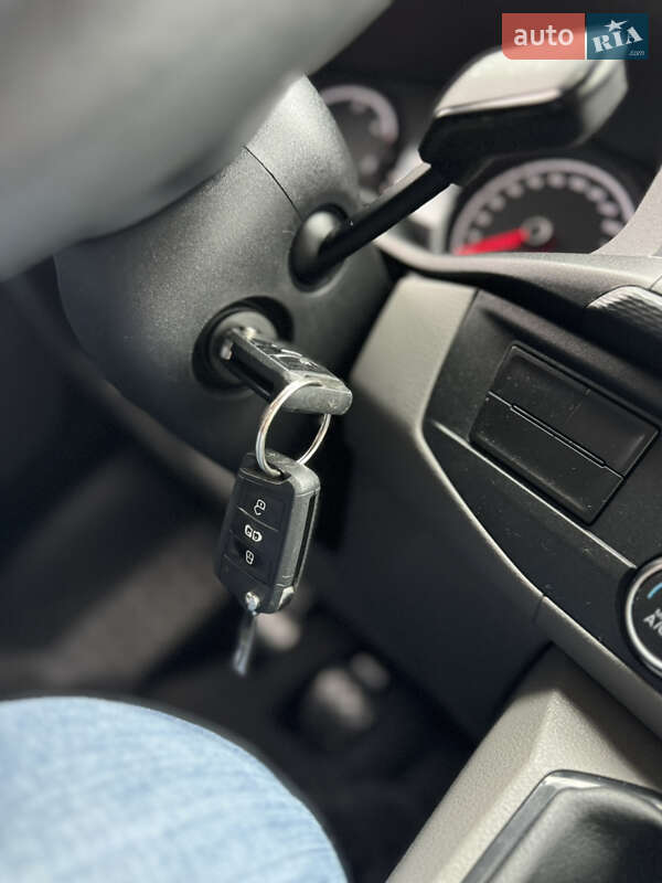 Вантажний фургон Volkswagen Transporter 2020 в Києві