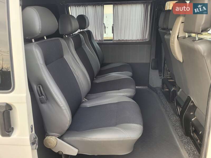 Мінівен Volkswagen Transporter 2003 в Жмеринці