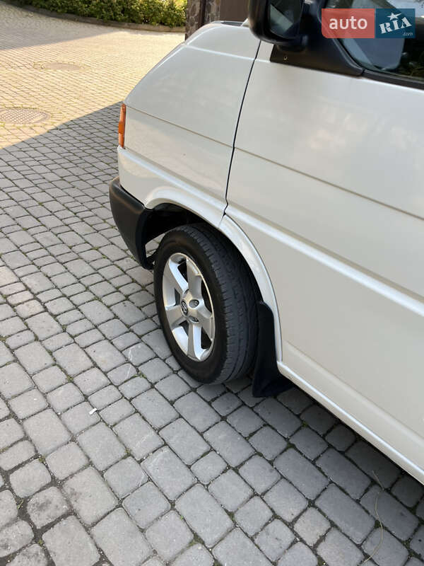 Вантажний фургон Volkswagen Transporter 2001 в Надвірній фото 13 Вантажний фургон Volkswagen Transporter 2001 в Надвірній