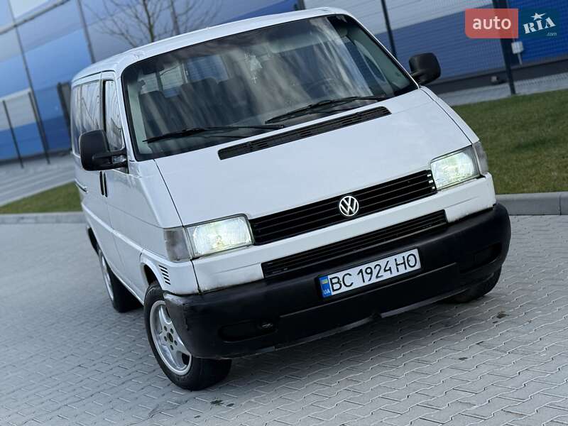 Мінівен Volkswagen Transporter 2000 в Львові