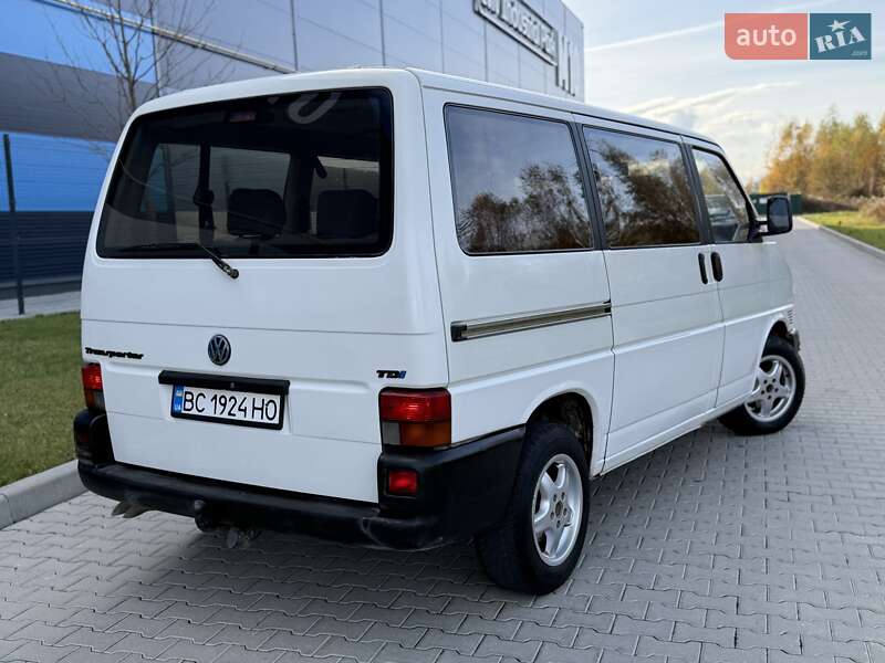 Мінівен Volkswagen Transporter 2000 в Львові
