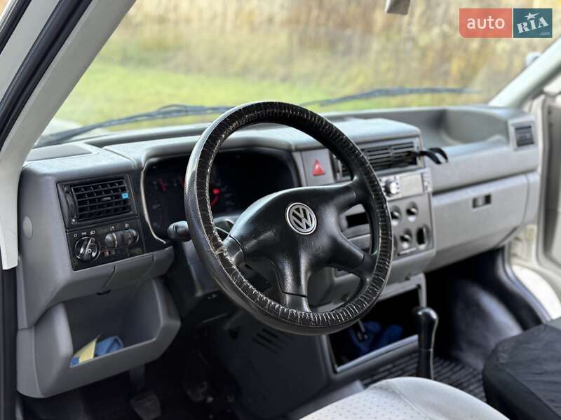 Мінівен Volkswagen Transporter 2000 в Львові