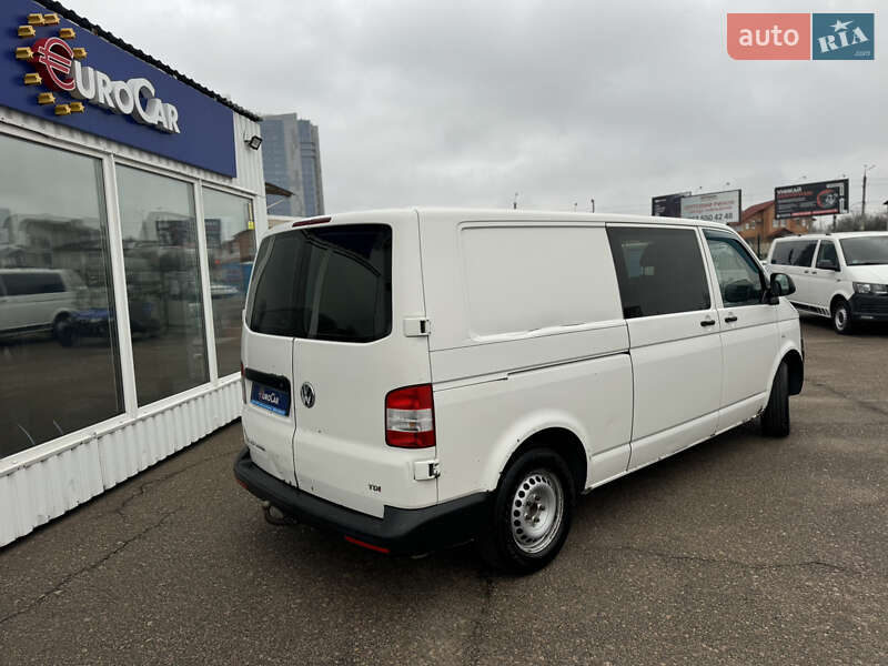 Грузовой фургон Volkswagen Transporter 2013 в Киеве