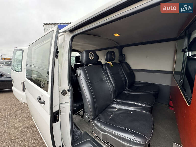 Грузовой фургон Volkswagen Transporter 2013 в Киеве
