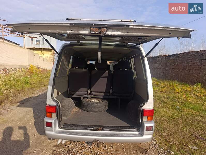 Мінівен Volkswagen Transporter 2003 в Зорі