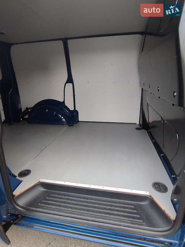 Вантажний фургон Volkswagen Transporter 2018 в Луцьку