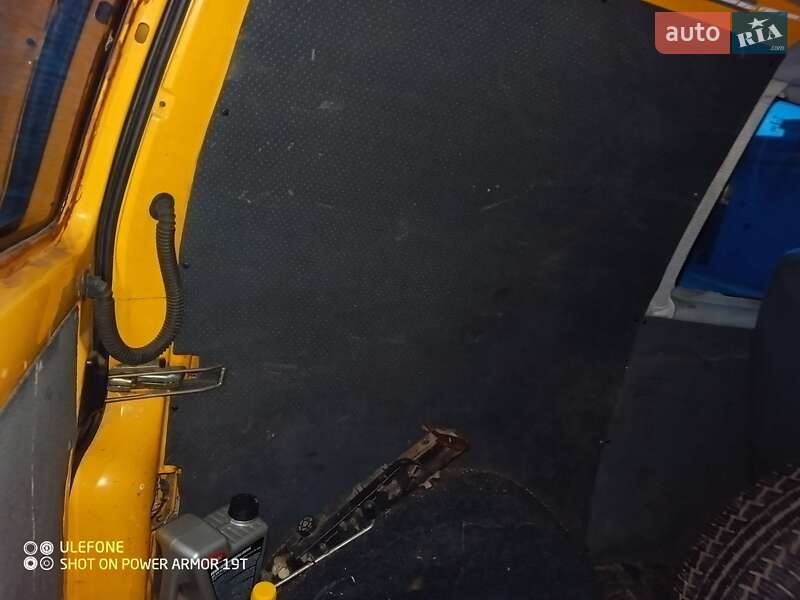 Мінівен Volkswagen Transporter 2002 в Києві