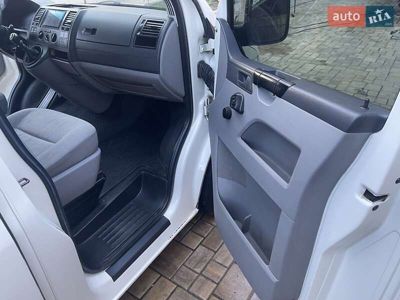 Минивэн Volkswagen Transporter 2003 в Измаиле фото 14 Минивэн Volkswagen Transporter 2003 в Измаиле