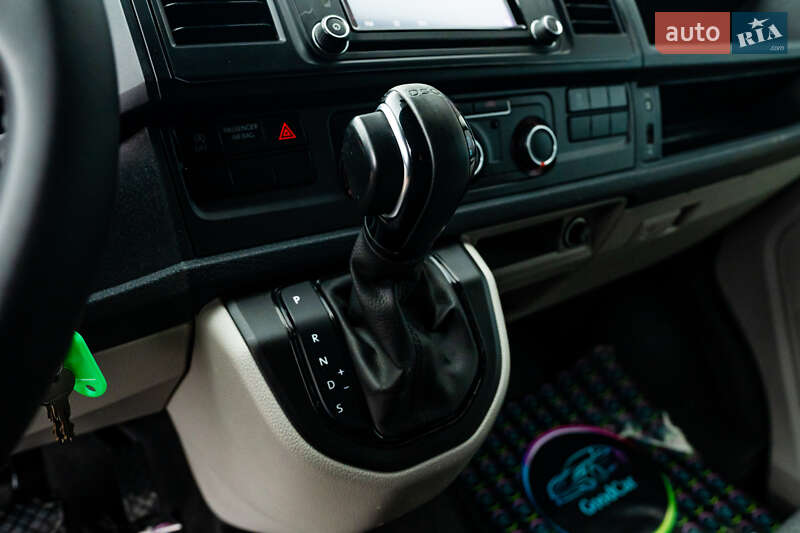Вантажний фургон Volkswagen Transporter 2018 в Луцьку