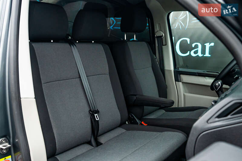 Вантажний фургон Volkswagen Transporter 2018 в Луцьку