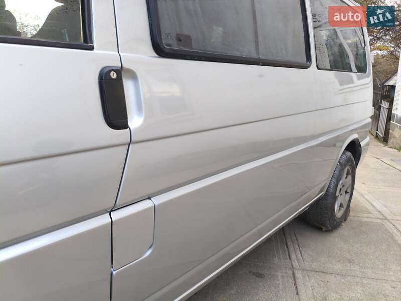 Мінівен Volkswagen Transporter 2003 в Надвірній