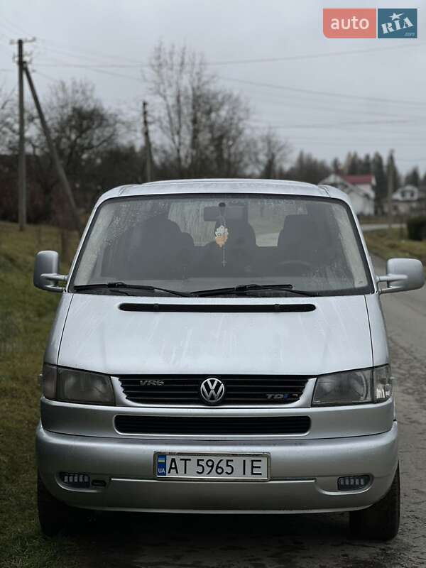 Мінівен Volkswagen Transporter 2003 в Надвірній