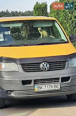Мінівен Volkswagen Transporter 2009 в Рівному
