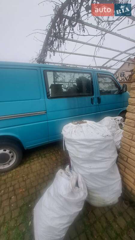 Мінівен Volkswagen Transporter 2001 в Луцьку